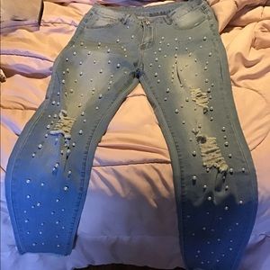 Ripped pearl jeans